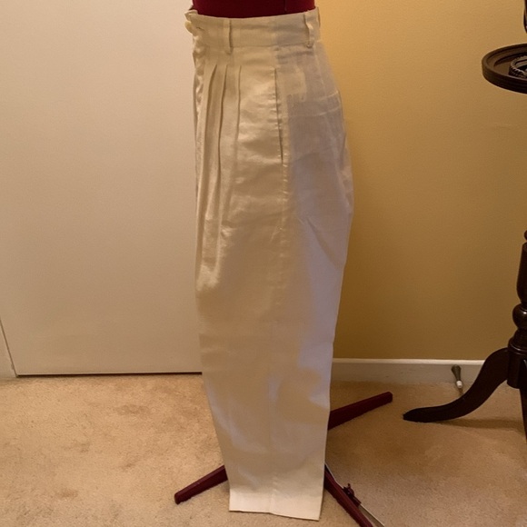 Espirit White Pleated Pants - Picture 4 of 11
